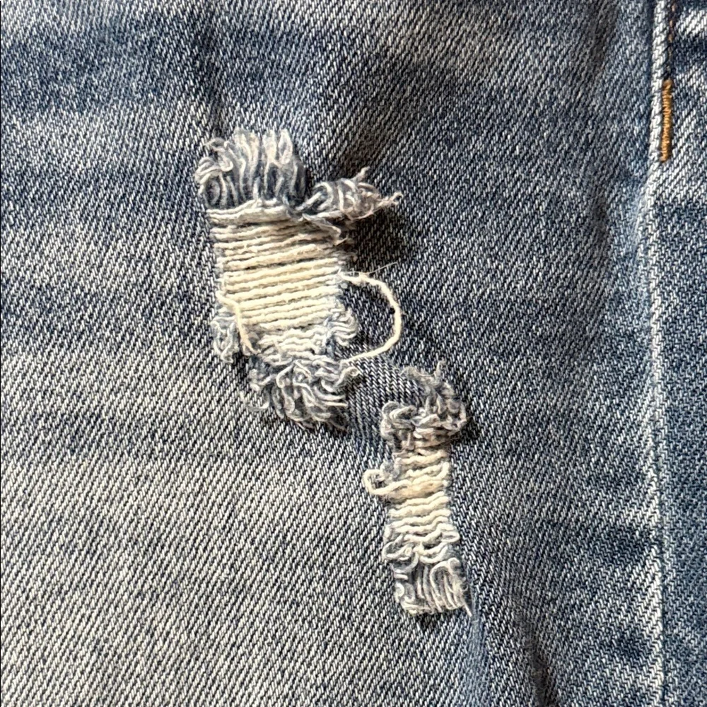 Altar'd State Distressed Ankle Jeans in Blue - Picture 6 of 8